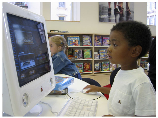 eMac (2002)